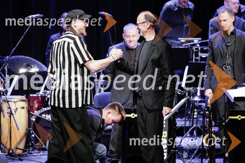  Žigan Krajnčan, igralec, plesalec, koreograf;  Lojze Krajnčan, dirigent Big Band RTV SlovenijaŽigan Krajnčan navdušil z orkestrom Big Band RTV Slovenija