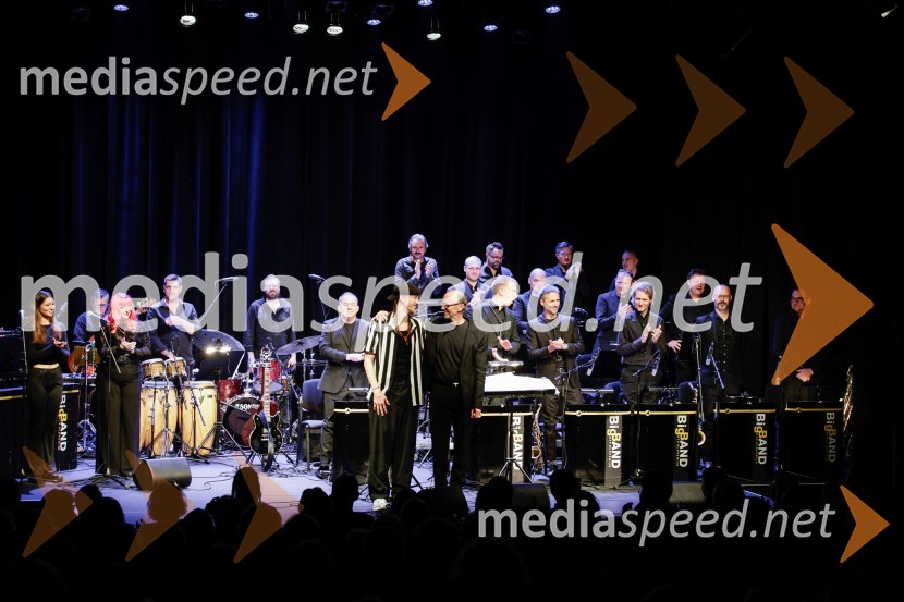  Žigan Krajnčan, igralec, plesalec, koreograf;  Lojze  Krajnčan, dirigent Big Banda RTV Slovenija Žigan Krajnčan navdušil z orkestrom Big Band RTV Slovenija