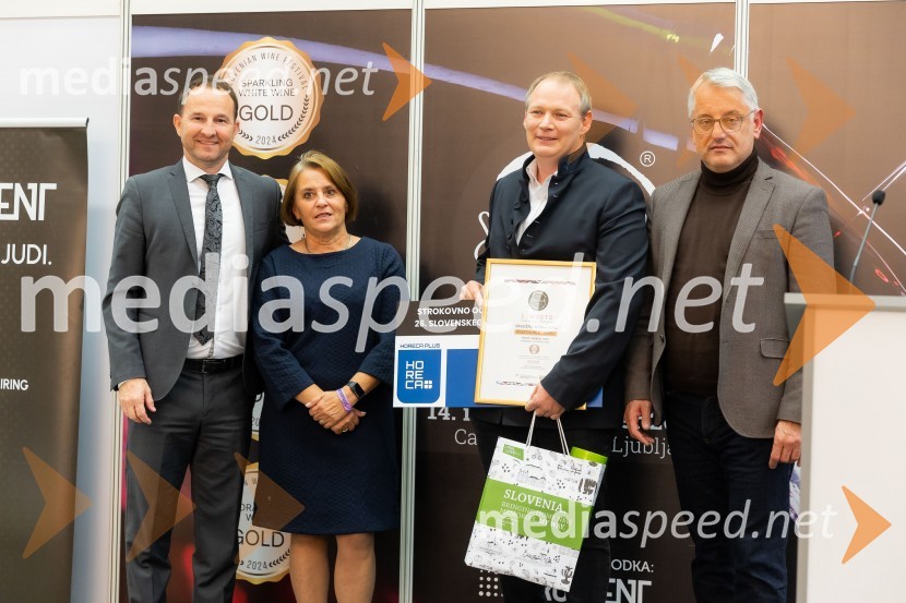  ... ;  ... ;  ... ;  Matjaž Han, minister za gospodarstvo, turizem in šport26. Slovenski festival vin