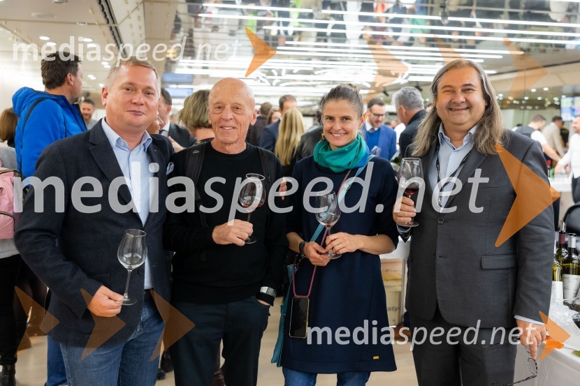  ... ;  ... ;  Staša Cafuta Trček, novinarka www.thethirdwine.com;  ... 26. Slovenski festival vin