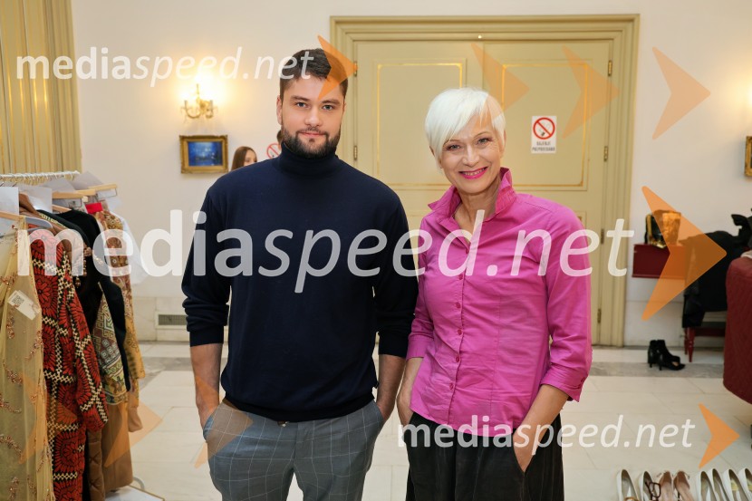 Humanitarna modna revija Roza oktober in moška moda