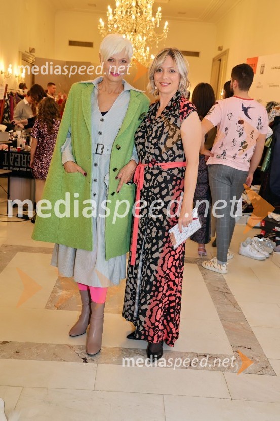 Humanitarna modna revija Roza oktober in moška moda