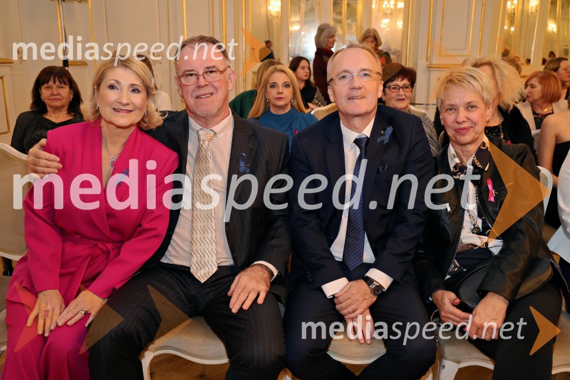 Humanitarna modna revija Roza oktober in moška moda