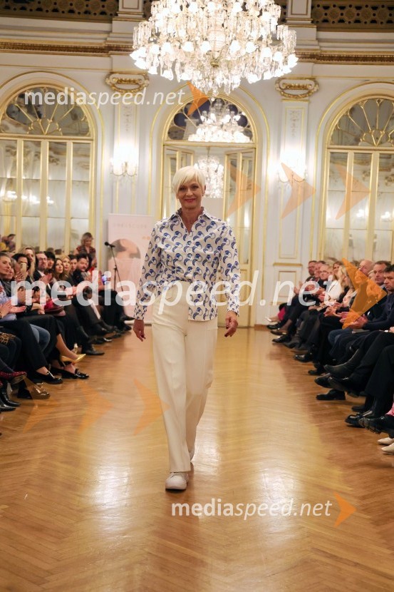 Humanitarna modna revija Roza oktober in moška moda