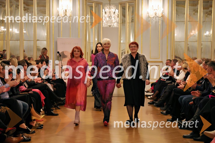 Humanitarna modna revija Roza oktober in moška moda