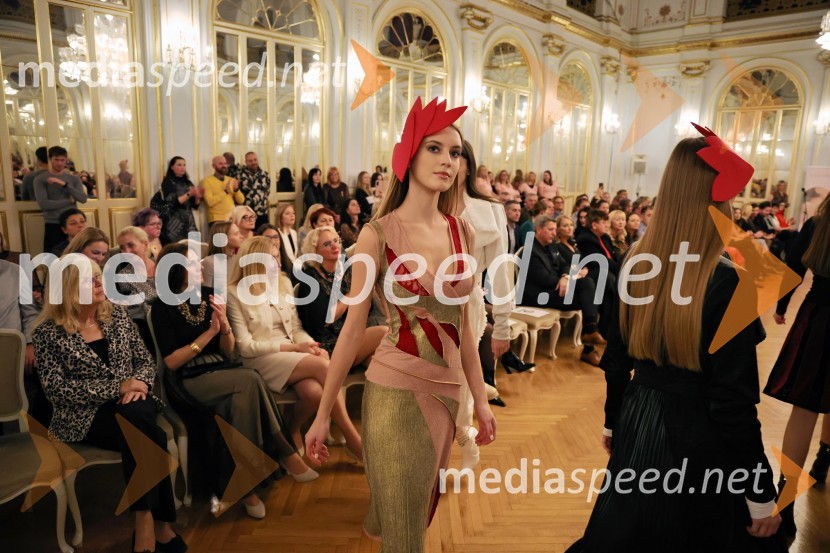 Humanitarna modna revija Roza oktober in moška moda