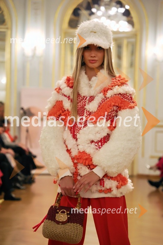 Humanitarna modna revija Roza oktober in moška moda