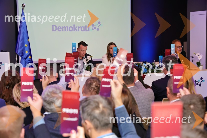 Demokrati, ustanovni kongres stranke Anžeta Logarja