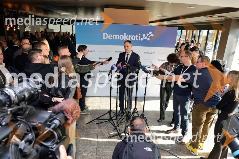  Anže Logar, predsednik stranke Demokrati, poslanec Državnega zbora Republike SlovenijeDemokrati, ustanovni kongres stranke Anžeta Logarja