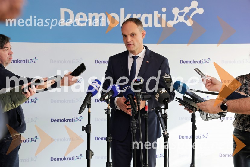  Anže Logar, predsednik stranke Demokrati, poslanec Državnega zbora Republike SlovenijeDemokrati, ustanovni kongres stranke Anžeta Logarja