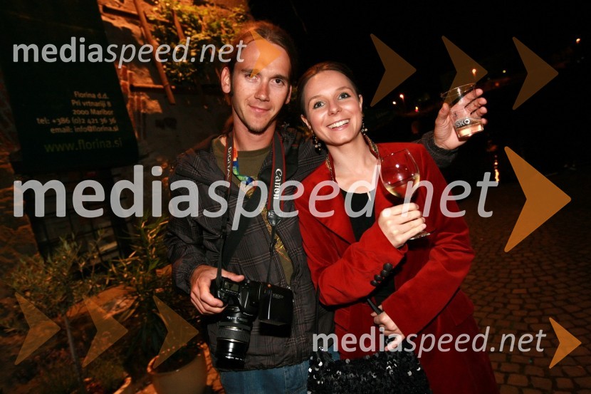 ... in Barbara IzlakarDogajanje na 17. Festivalu Lent 2009