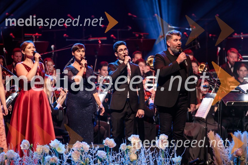  Manca Hribar, pevka;  ... ;  ... ;  ... 30. Gala koncert Radia Ognjišče