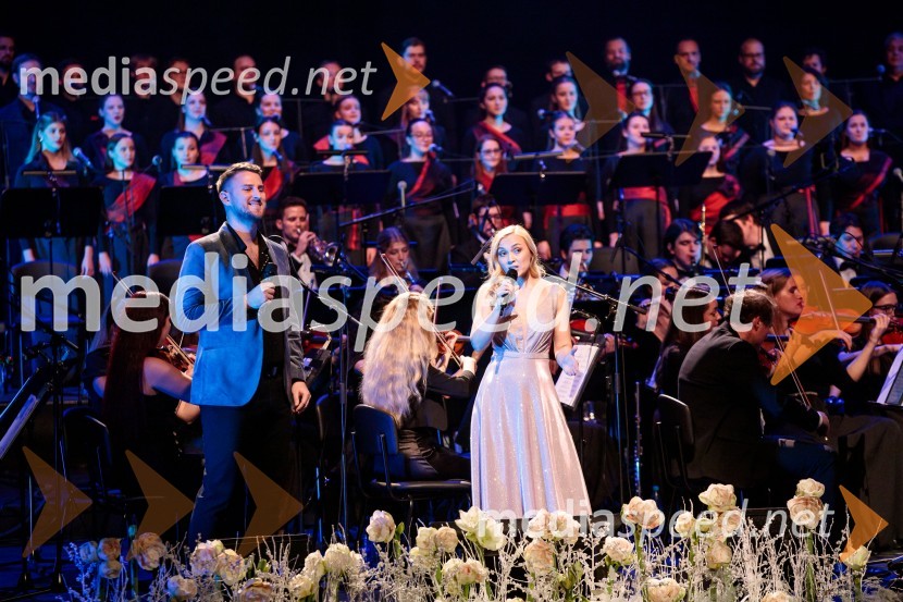  Gregor Ravnik, pevec;  Eva Černe, pevka30. Gala koncert Radia Ognjišče