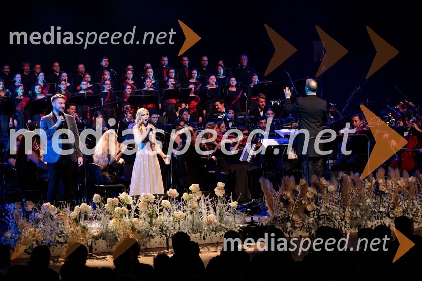  Gregor Ravnik, pevec;  Eva Černe, pevka30. Gala koncert Radia Ognjišče