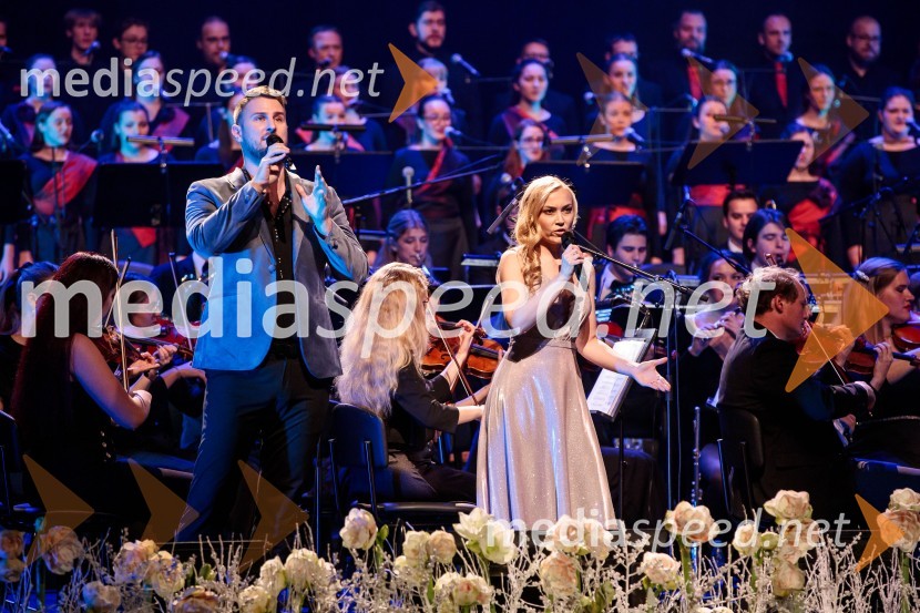  Gregor Ravnik, pevec;  Eva Černe, pevka30. Gala koncert Radia Ognjišče