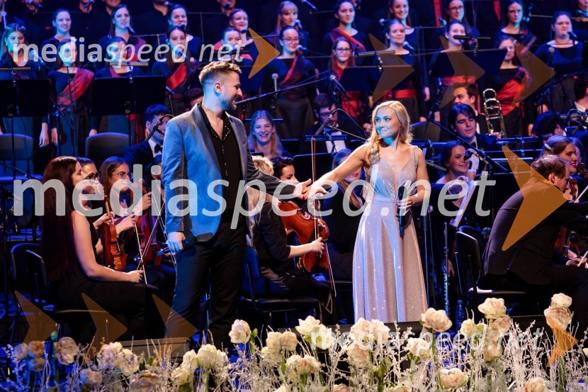  Gregor Ravnik, pevec;  Eva Černe, pevka30. Gala koncert Radia Ognjišče