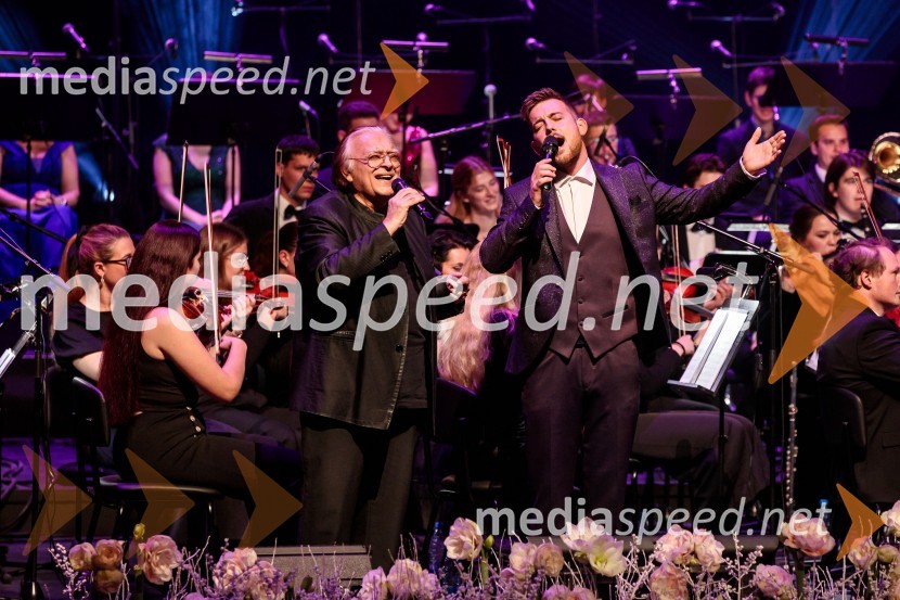  Oto Pestner, pevec;  Domen Kljun, pevec30. Gala koncert Radia Ognjišče