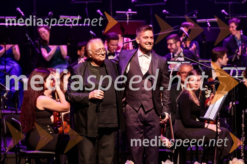  Oto Pestner, pevec;  Domen Kljun, pevec30. Gala koncert Radia Ognjišče