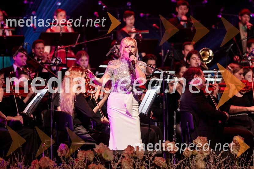 Nuša Derenda, pevka30. Gala koncert Radia Ognjišče