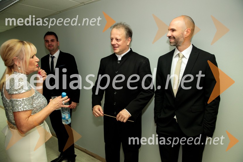  Nuša Derenda, pevka;  ... ;  Andrej Jerman, pevec30. Gala koncert Radia Ognjišče