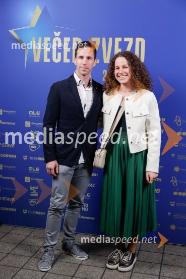  ... ;  Nika Bobnar, kolesarkaVečer zvezd: Kolesar leta 2024 je Tadej Pogačar