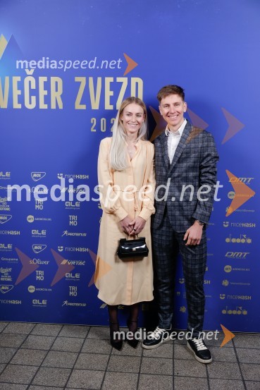  Urška Žigart, kolesarka;  Tadej Pogačar, kolesarVečer zvezd: Kolesar leta 2024 je Tadej Pogačar