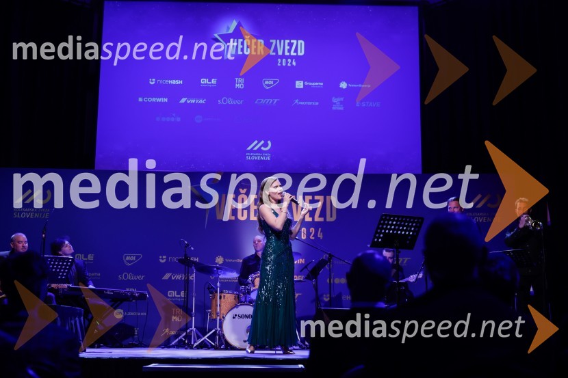  Flora Ema Lotrič, pevkaVečer zvezd: Kolesar leta 2024 je Tadej Pogačar