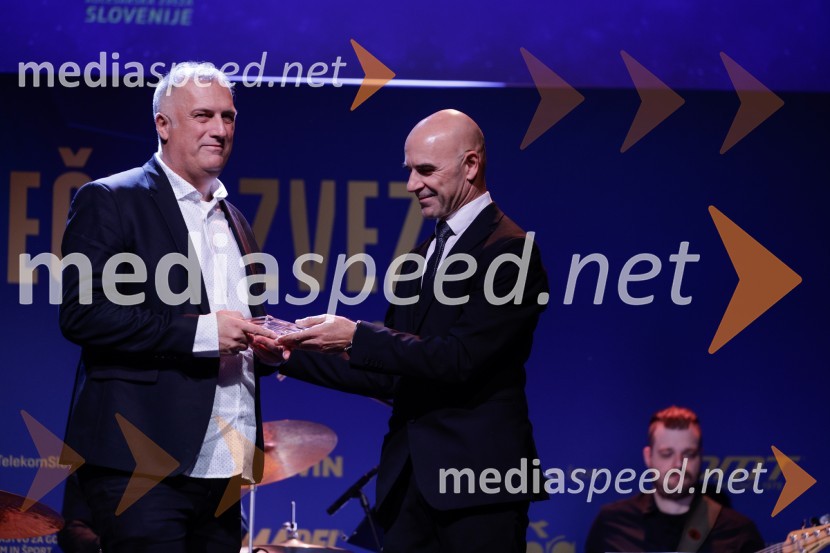  Frane Kranjec;  Pavel Marđonović, predsednik kolesarske zveze SlovenijaVečer zvezd: Kolesar leta 2024 je Tadej Pogačar