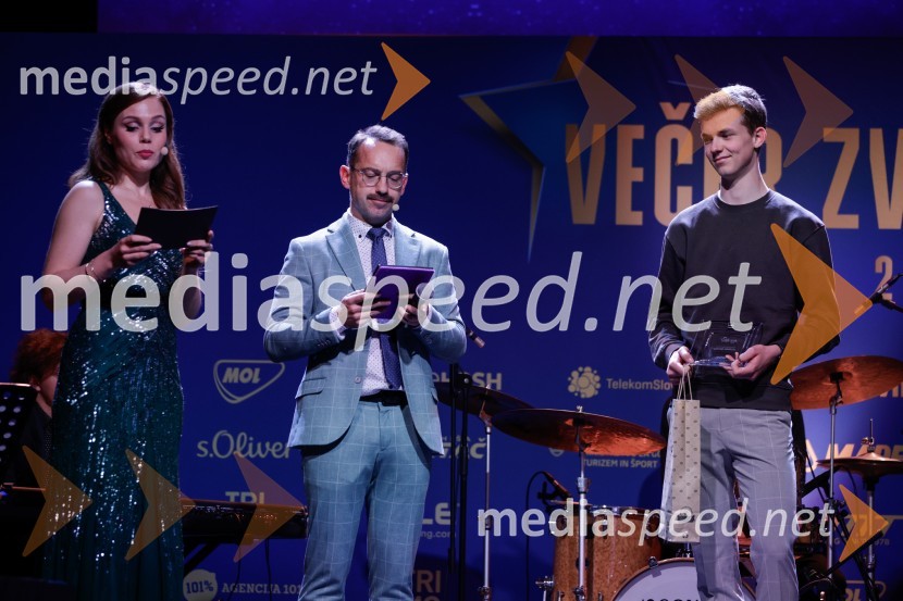  Flora Ema Lotrič, pevka;  Jože Robežnik,  televizijski voditelj;  Jakob Omrzel, kolesarVečer zvezd: Kolesar leta 2024 je Tadej Pogačar