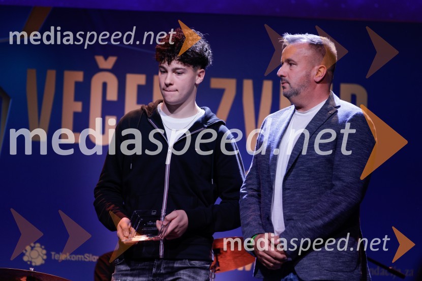  Ažbe Kalinšek, kolesar;  ... Večer zvezd: Kolesar leta 2024 je Tadej Pogačar