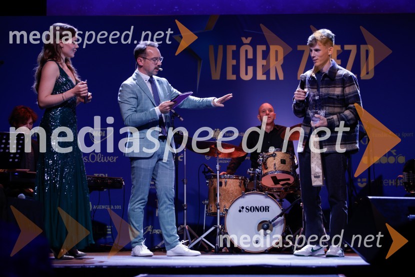  Flora Ema Lotrič, pevka;  Jože Robežnik,  televizijski voditelj;  Jakob Klemenčič, kolesarVečer zvezd: Kolesar leta 2024 je Tadej Pogačar