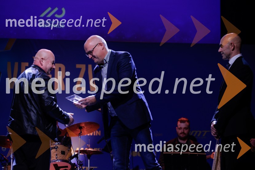  ... ;  ... ;  Pavel Marđonović, predsednik kolesarske zveze SlovenijaVečer zvezd: Kolesar leta 2024 je Tadej Pogačar