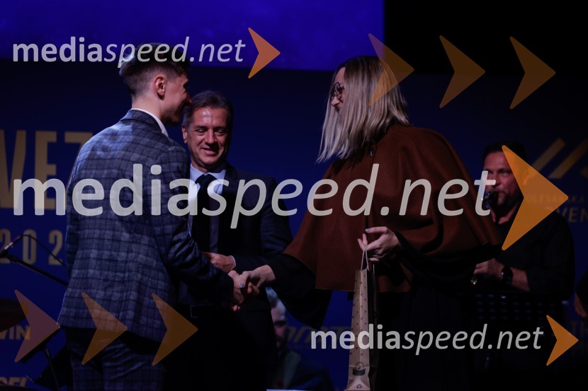  Tadej Pogačar, kolesar; dr. Robert Golob, predsednik vlade RS;  ... Večer zvezd: Kolesar leta 2024 je Tadej Pogačar