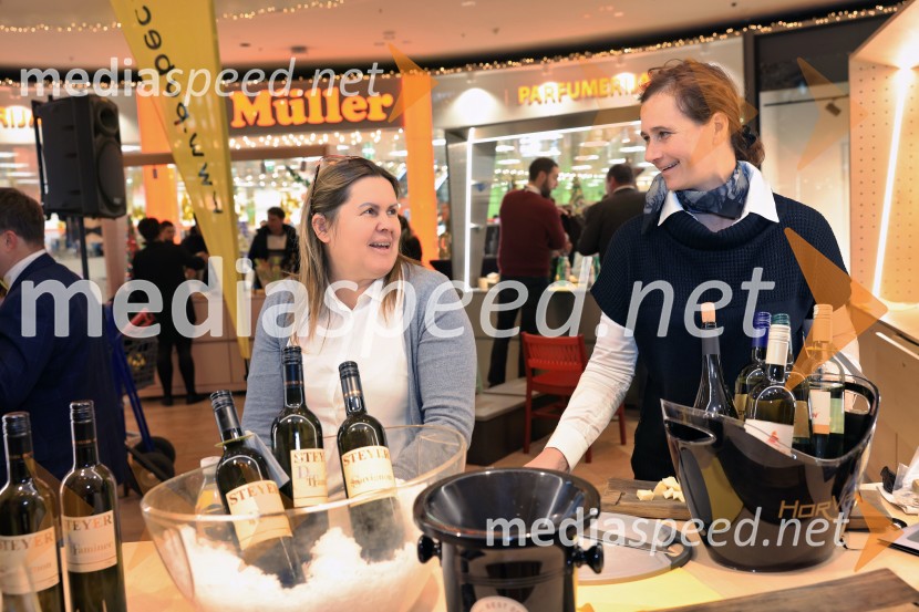  Magda Steyer, Steyer Vina;  Sabina Horvat Goropevšek, Vino HorvatPubeci 2024 v centru Aleja Ljubljana