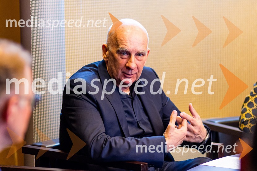  Ivo Boscarol, podjetnik, generalni direktor Pipistrel d.o.o.100 najbogatejših Slovencev 2024: Managerjeva 18. lestvica v znamenju nove rasti premoženja