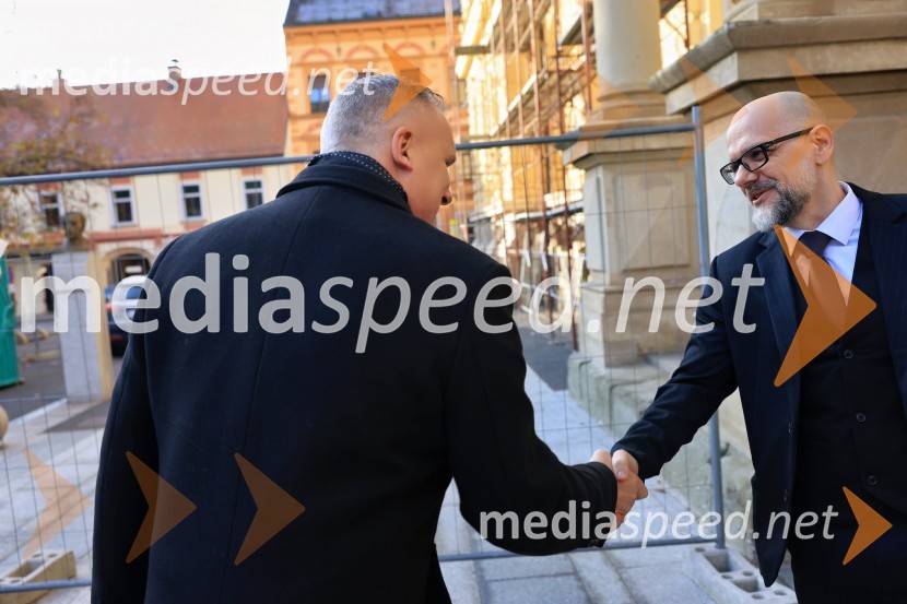 mag. Bojan Kumer, minister, Ministerstvo za okolje, podnebje in energijo, RS; prof. dr. Dean Korošak,  prorektor za znanstvenoraziskovalno dejavnost Univerze v MariboruStrateška energetska konferenca Univerze v Mariboru