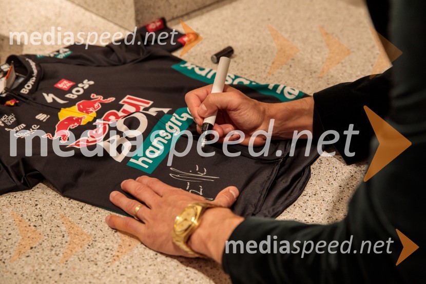 Otvoritev prenovljene Boss trgovine v Emporiumu