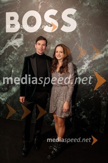  Primož Roglič, kolesar;  ... Otvoritev prenovljene Boss trgovine v Emporiumu