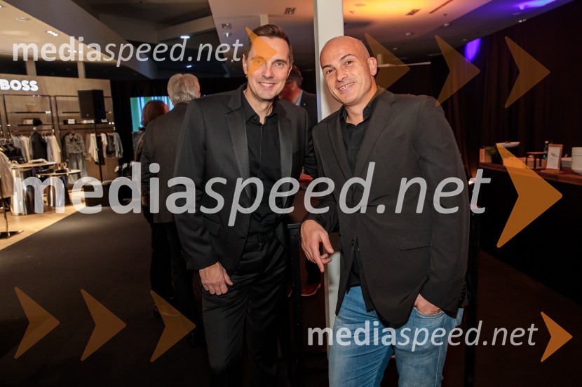  Evgen Ban, voditelj;  Antonio SackOtvoritev prenovljene Boss trgovine v Emporiumu