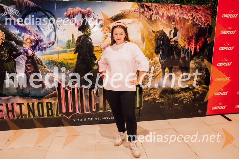  Lucija Krajnik, maskerkaŽlehtnoba, premiera v Cineplexx Ljubljana