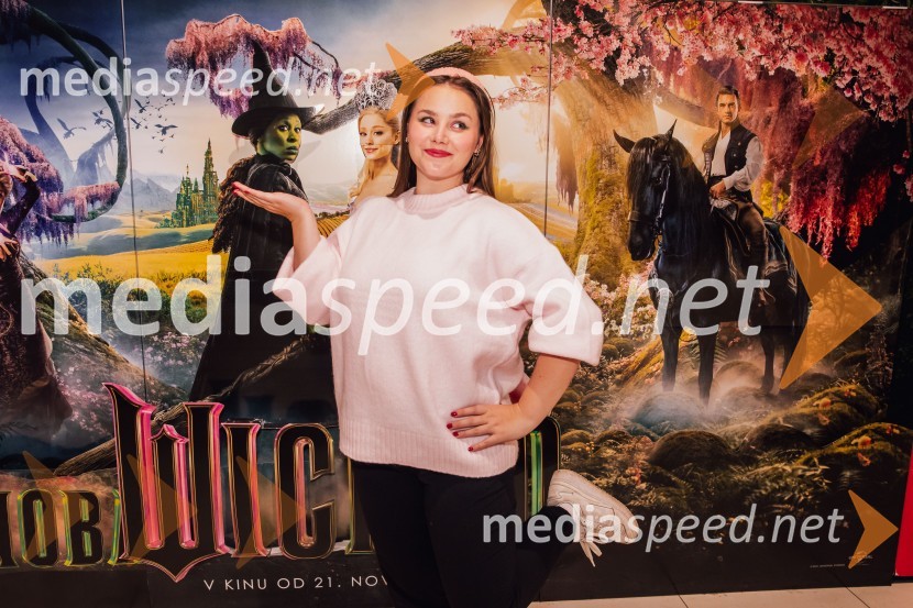  Lucija Krajnik, maskerkaŽlehtnoba, premiera v Cineplexx Ljubljana