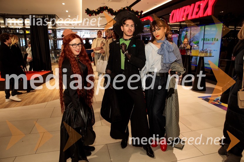  Urška Grčar;  ... ;  ... Žlehtnoba, premiera v Cineplexx Ljubljana