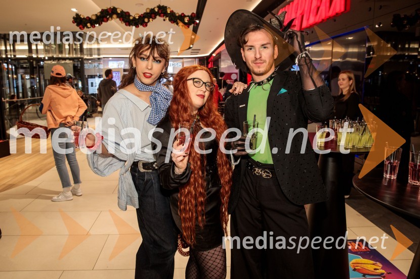  ... ;  Urška Grčar;  ... Žlehtnoba, premiera v Cineplexx Ljubljana