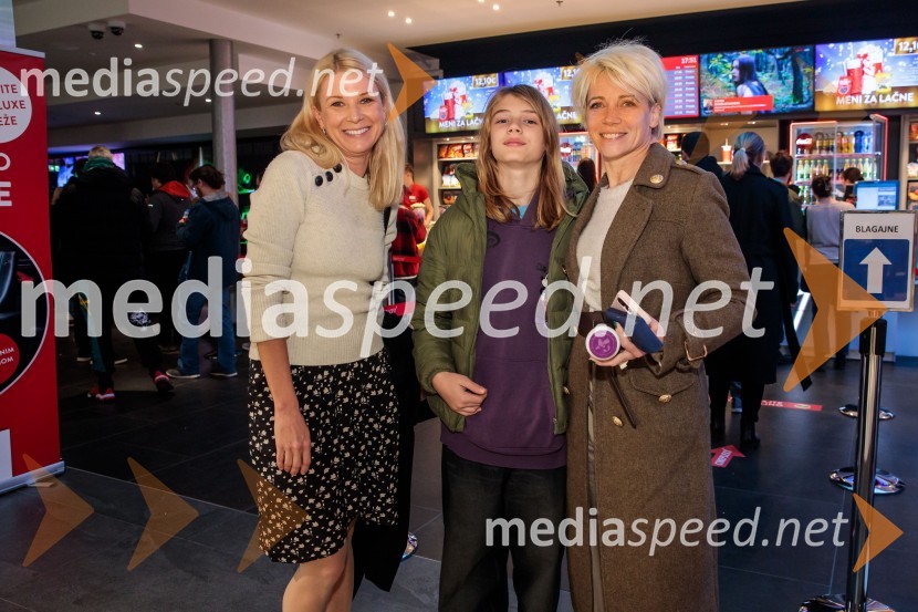  Tjaša  Železnik, igralka;  ... ;  ... Žlehtnoba, premiera v Cineplexx Ljubljana