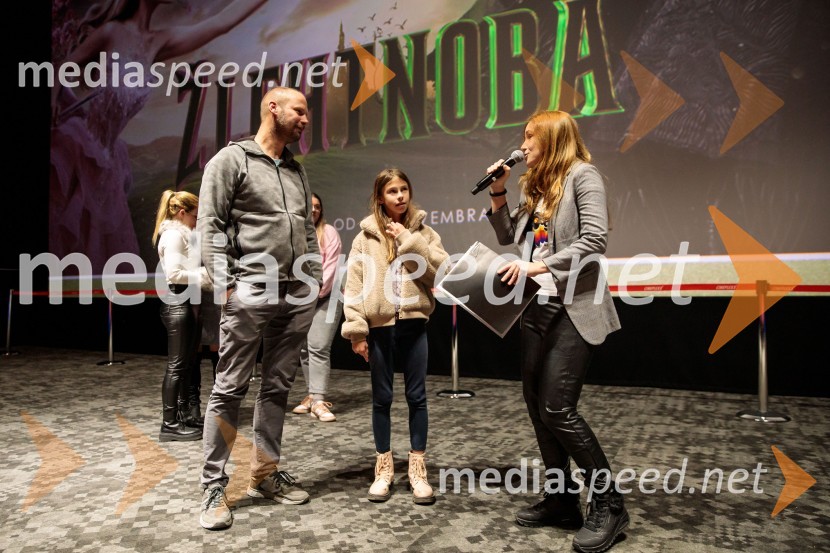  ... ;  ... ;  Urška  Majdič, igralka, scenaristka in avtorica glasbeŽlehtnoba, premiera v Cineplexx Ljubljana