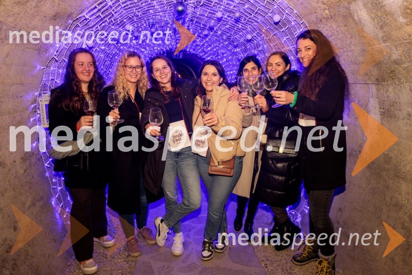 Vinska pot v rovih pod starim Kranjem 2024, petek