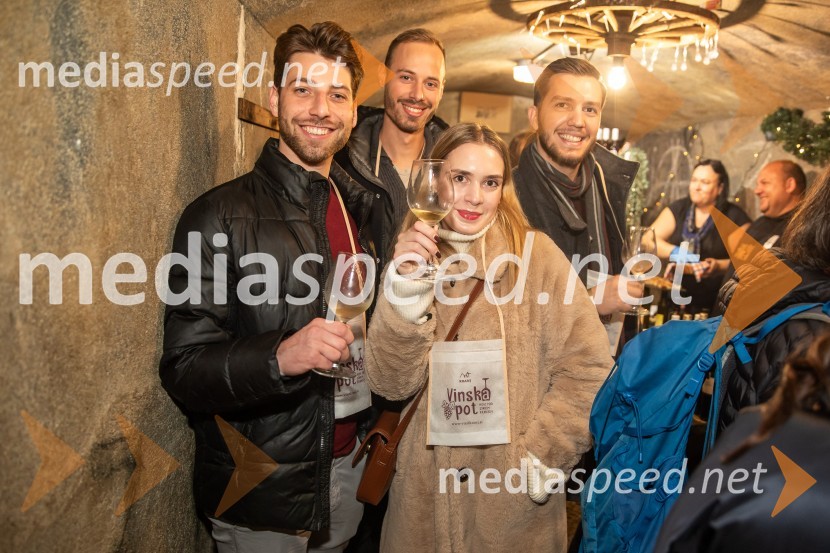 Vinska pot v rovih pod starim Kranjem 2024, petek