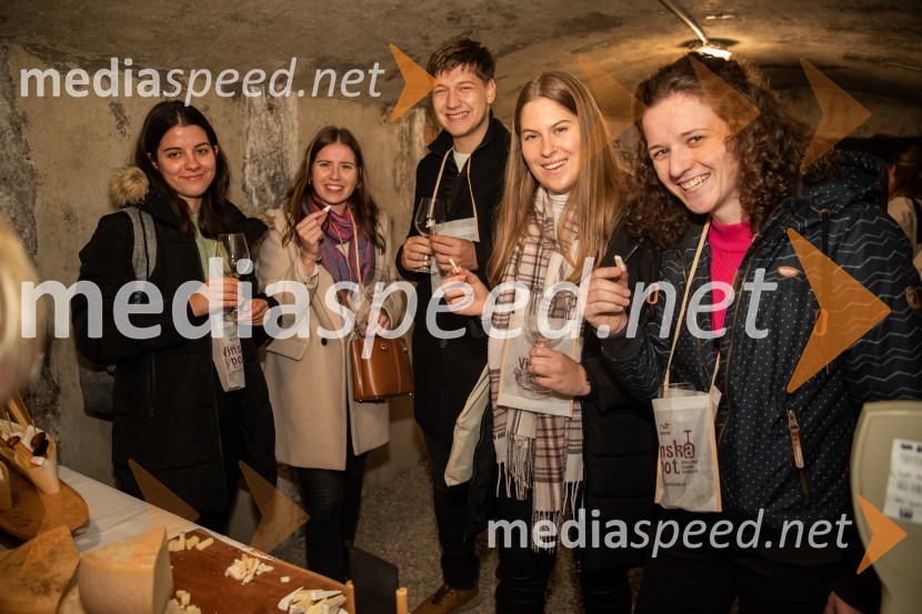 Vinska pot v rovih pod starim Kranjem 2024, petek