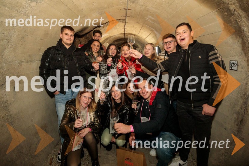 Vinska pot v rovih pod starim Kranjem 2024, petek