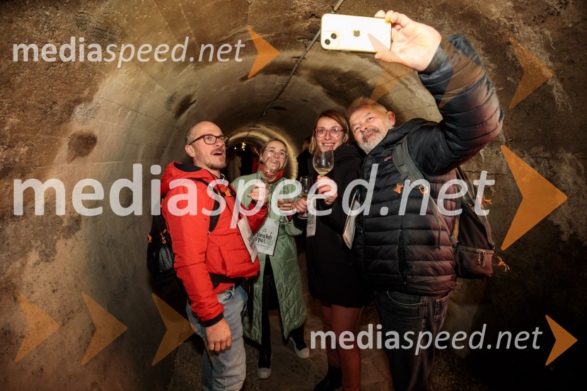 Vinska pot v rovih pod starim Kranjem 2024, petek